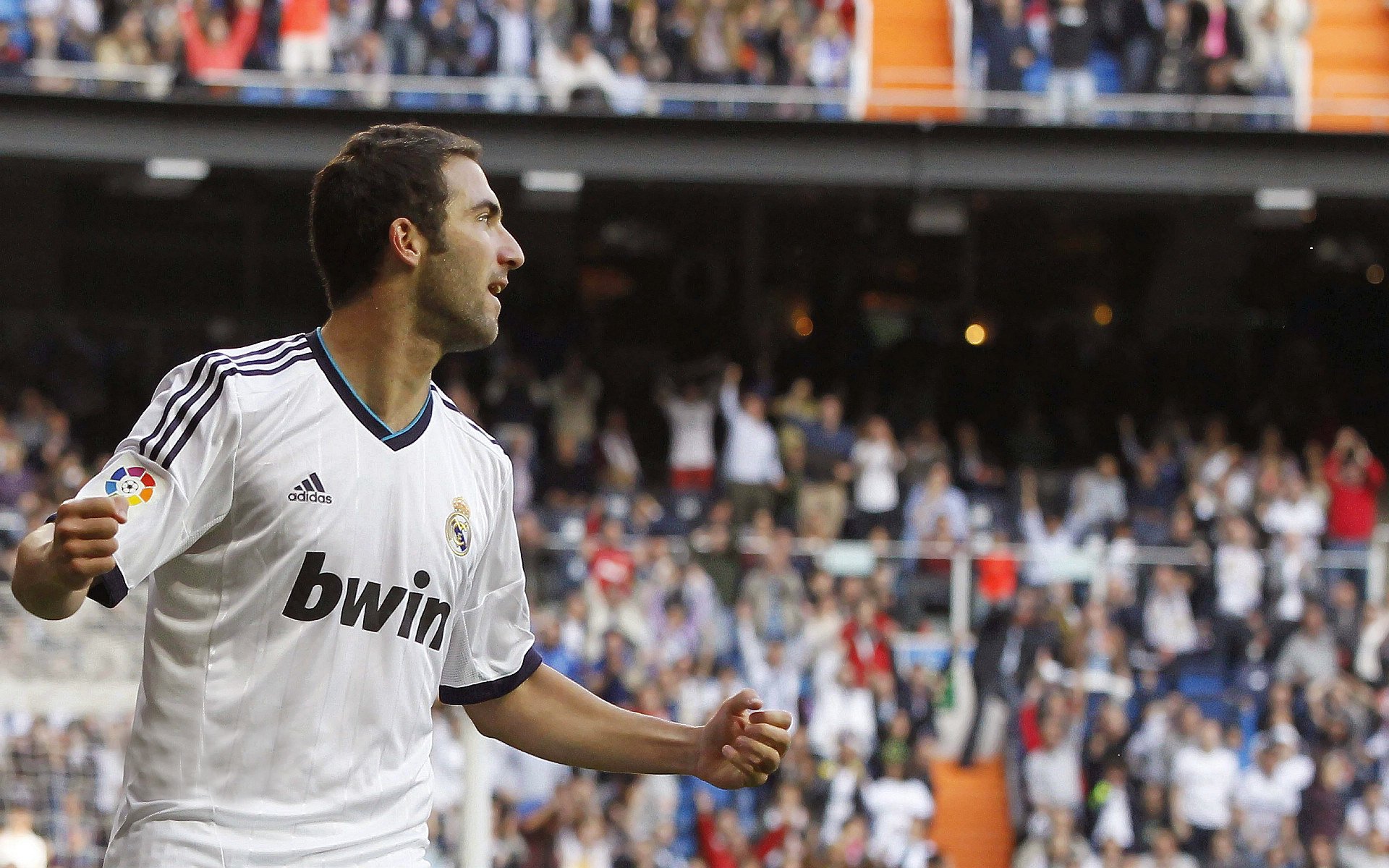 水球淘汰赛吉尔吉斯斯坦顽强逆转，吉尔吉斯斯坦世预赛